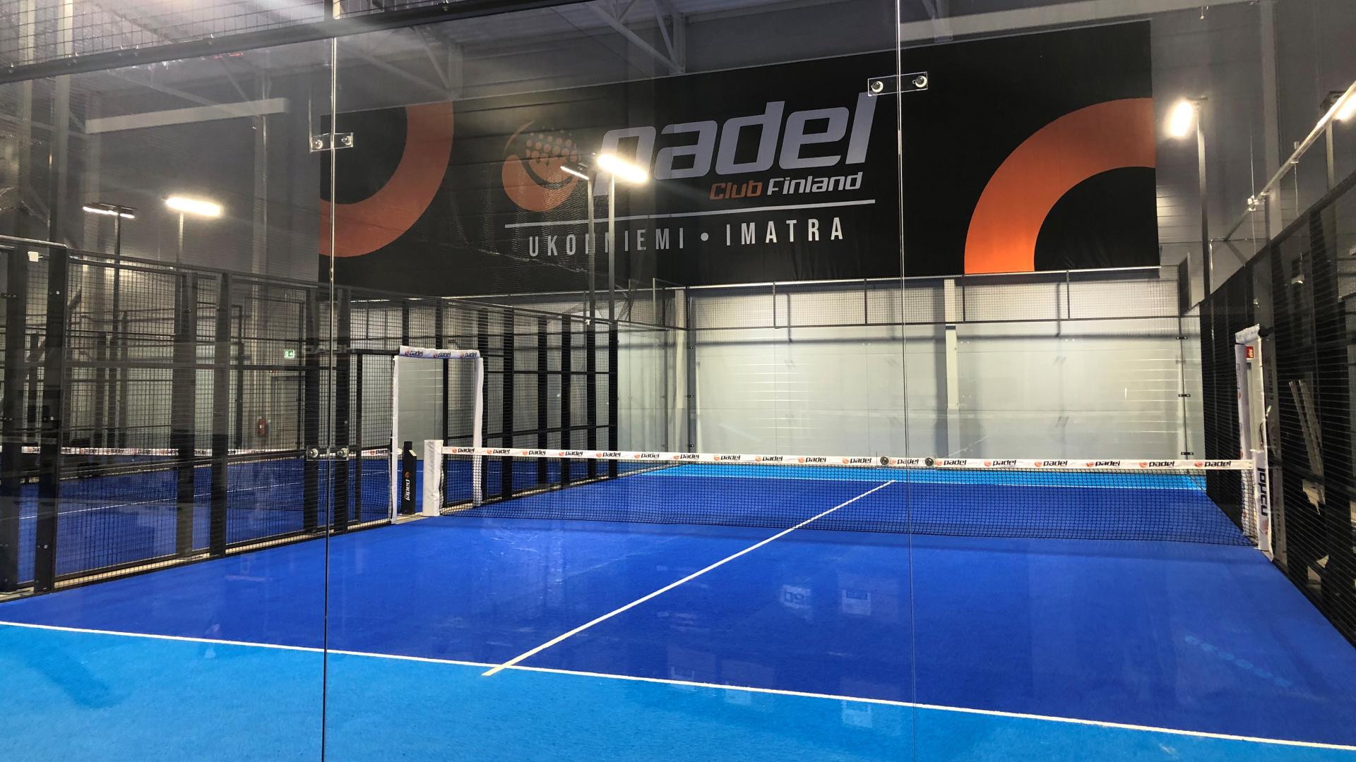 Padelhalli Imatran Ukonniemessä