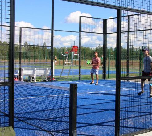 Ukonniemeen avattiin kolme uutta tenniskenttää ja yksi padelkenttä kesällä 2020